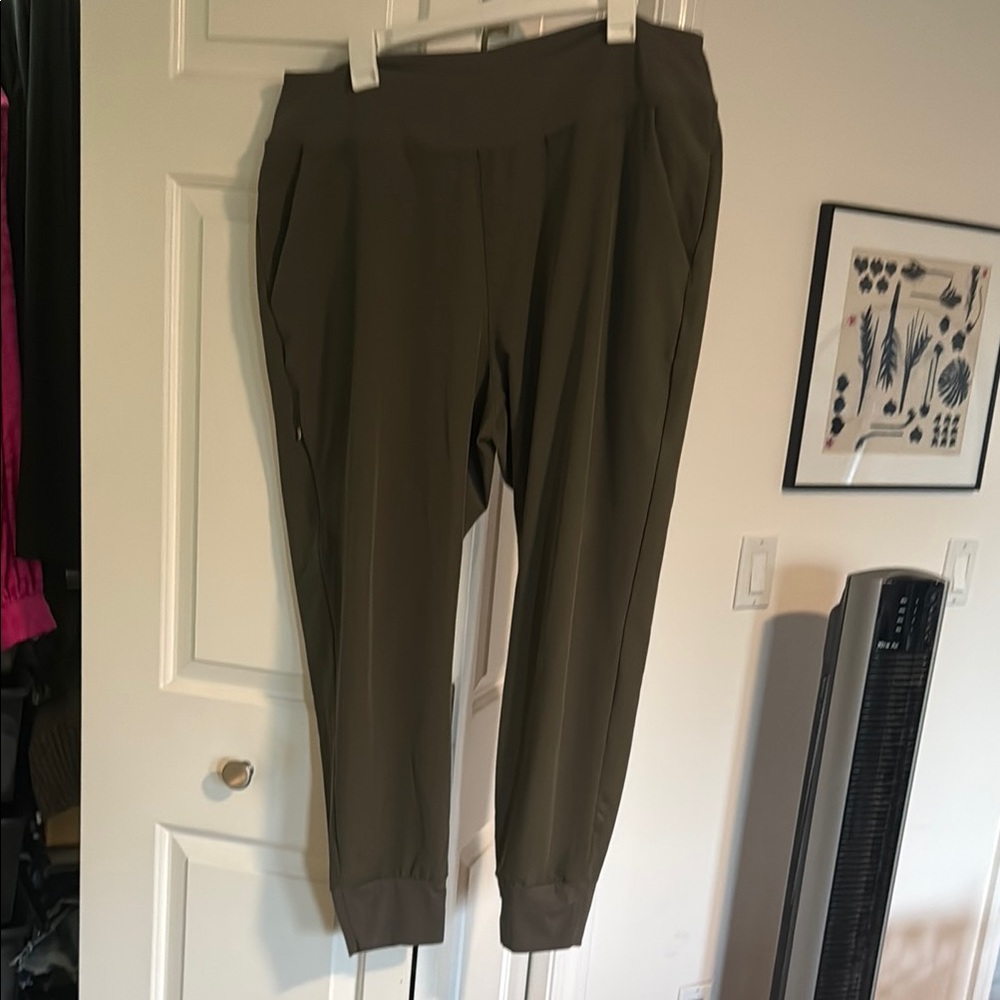 Patagonia Happy Hike Studio Pants size XL Olive green